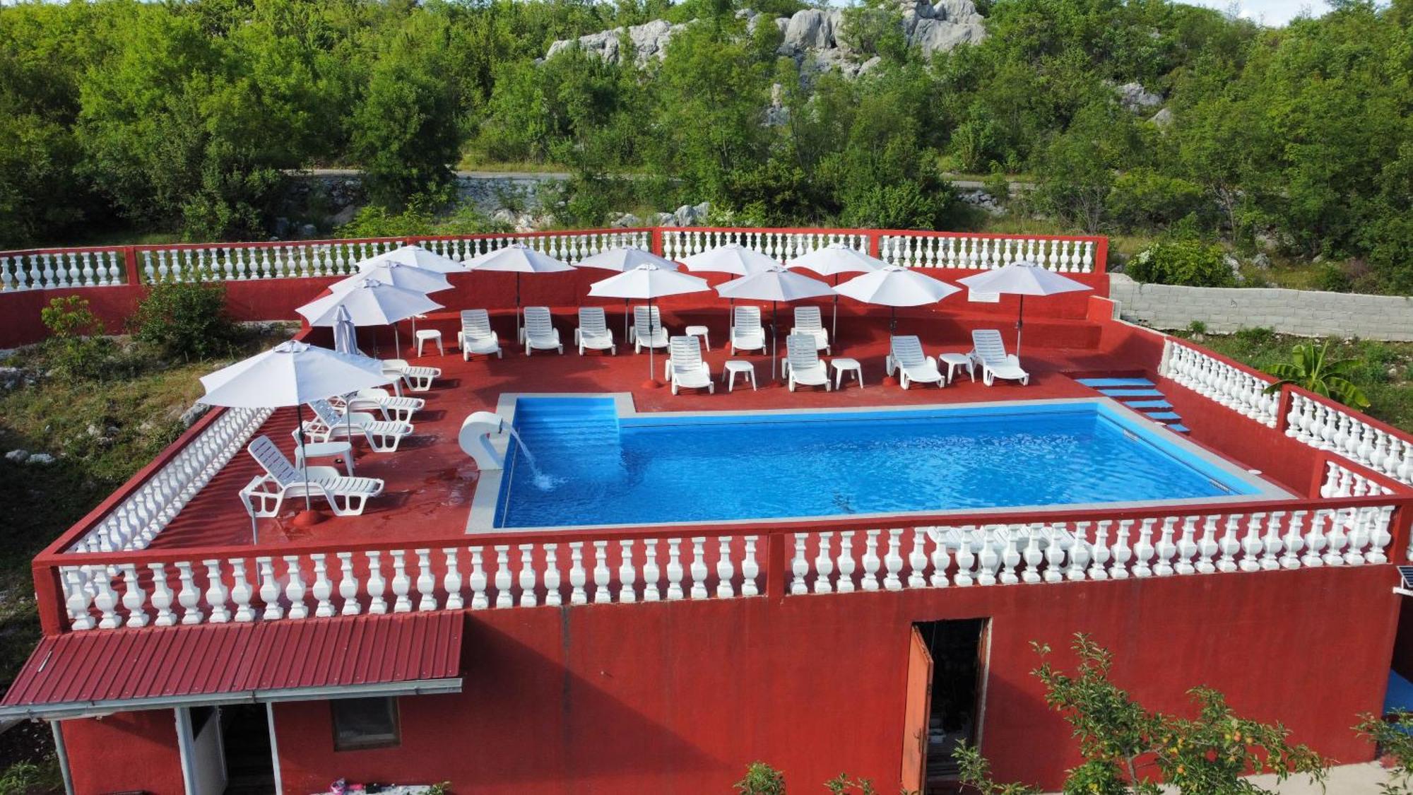 Red Apartman Trebinje Exterior foto